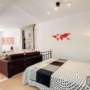 Navona Open Space Apartments